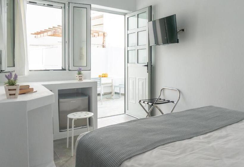 Четырехместный Номер Стандарт, Pelican Paros