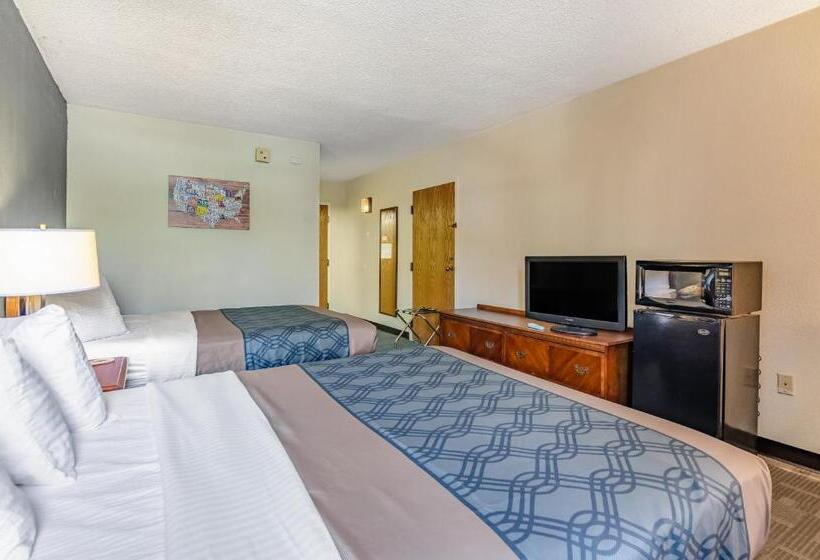 Номер Стандарт, Econo Lodge Inn & Suites Radfordblacksburg Area