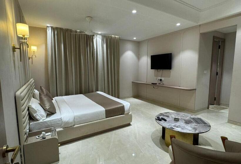 Президентский Люкс, Fortune Inn