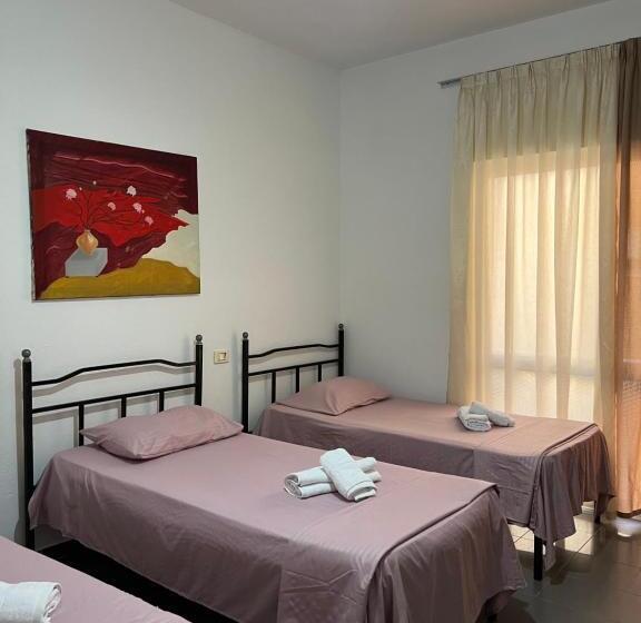 4인용 스탠다드 룸, Guest House L&b