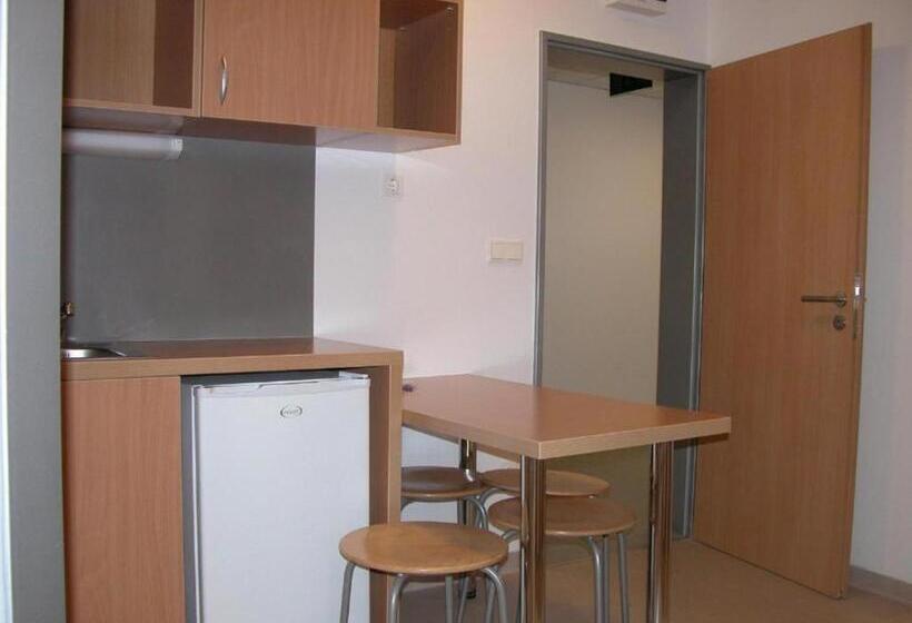 四人标准间, Springfield Private Hostel