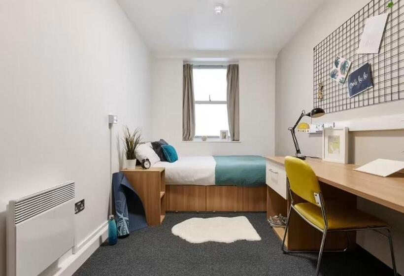 Номер Стандарт, For Students Only Trendy Non Ensuite Rooms At Northernhay House In Exeter