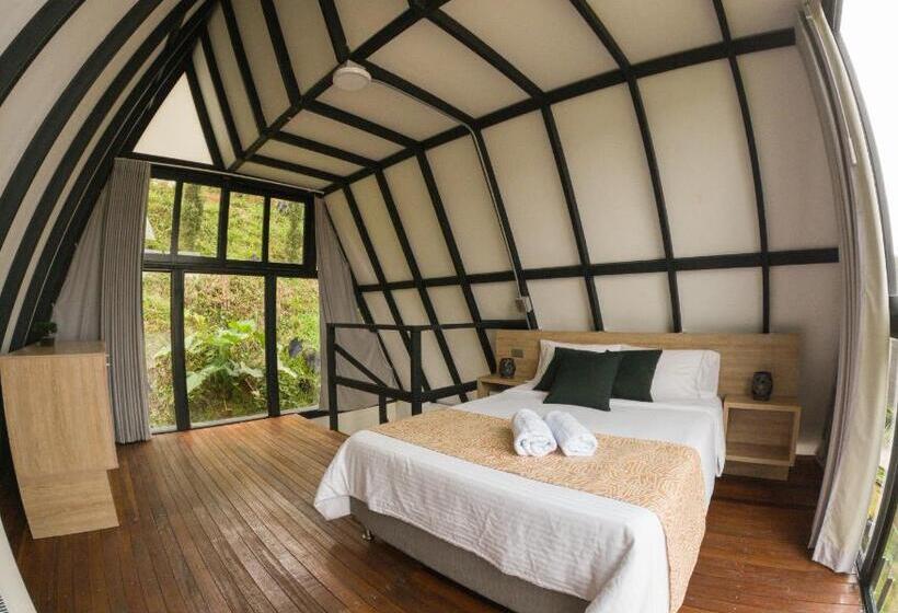 샬레, Viajero Guatapé Hostel & Lake Club