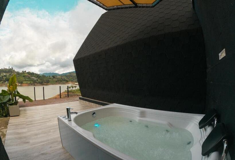 샬레, Viajero Guatapé Hostel & Lake Club