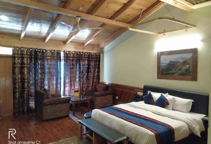 디럭스 룸, Goroomgo Hotel Bd Resort Manali   Excellent Stay With Family, Parking Facilities