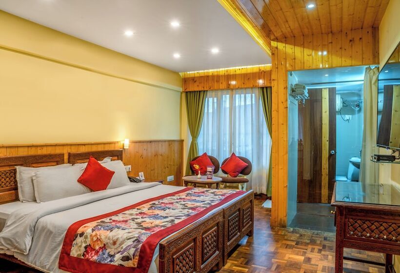 Номер Deluxe, Mount Conifer Suites & Spa