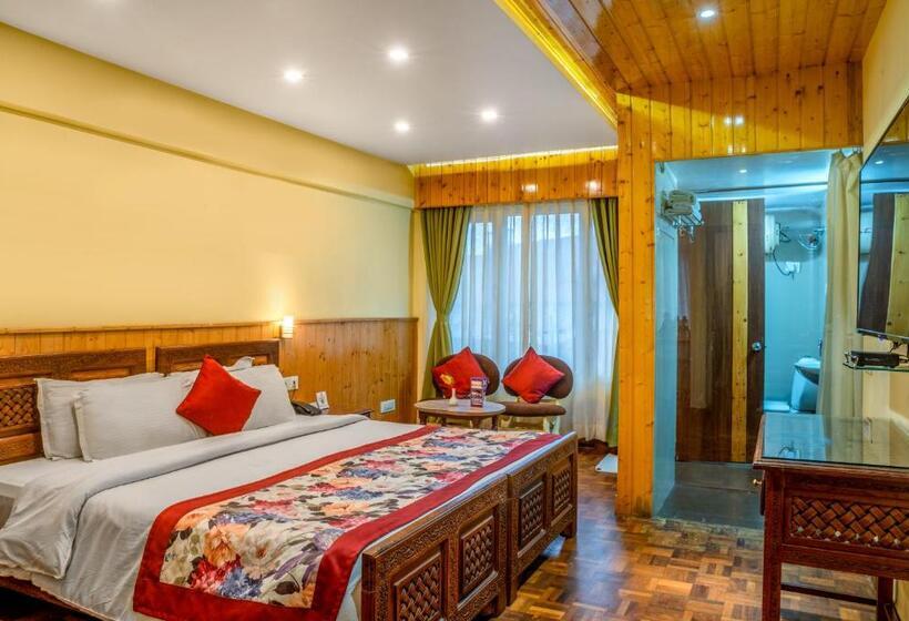 Номер Deluxe, Mount Conifer Suites & Spa