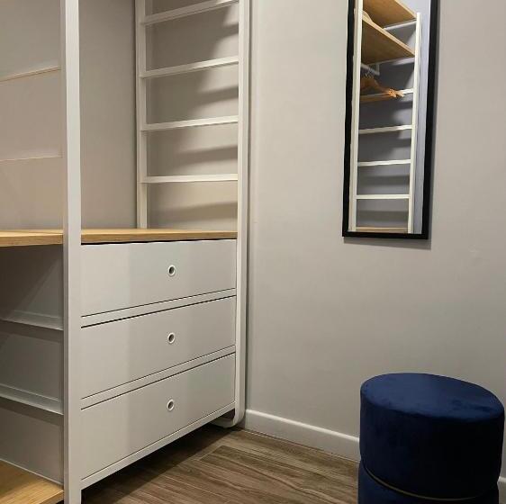 اتاق لوکس سه تخته, Rb Suites Napoli