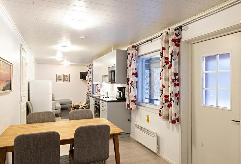 Хижина, Arctic River Resort