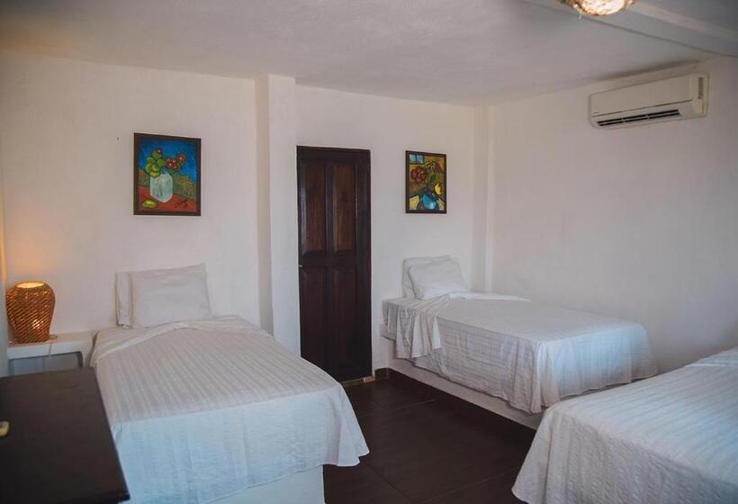 اتاق استاندارد چهار تخته با چشم‌انداز دریا, Marbella Eco Lodge