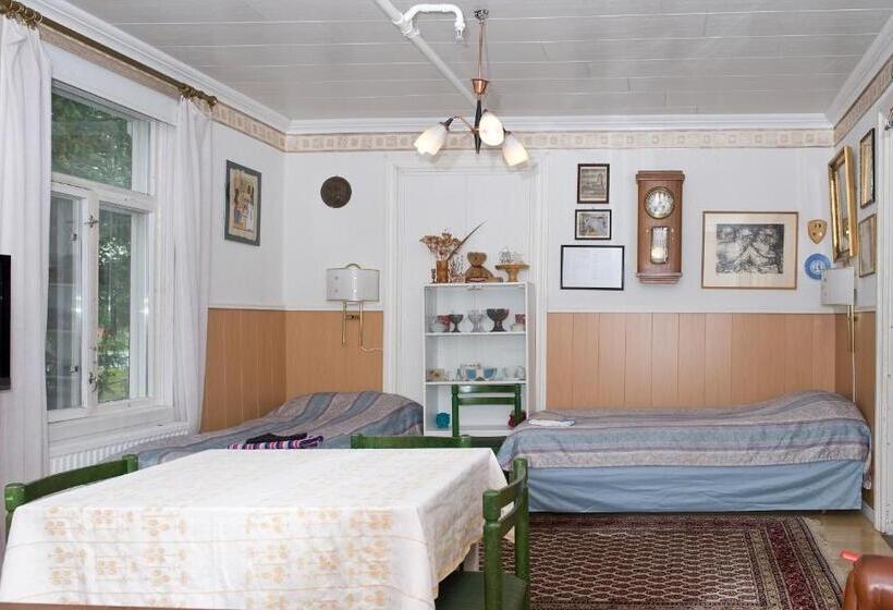 Номер Стандарт Четырехместный Совместный Санузел, Kartano Hostel