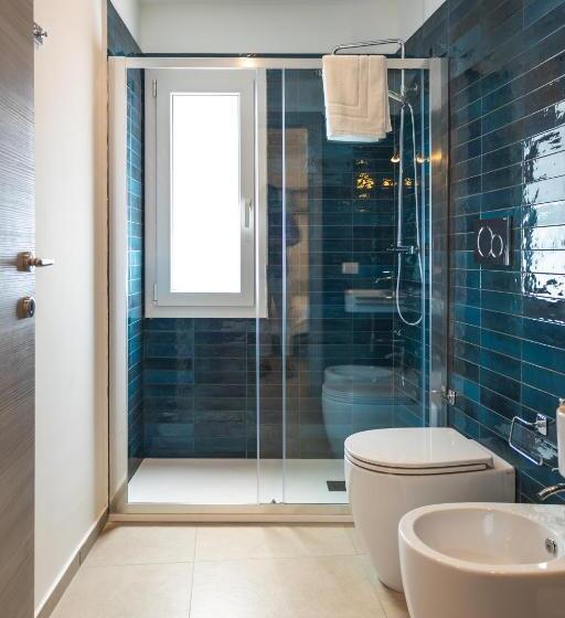 اتاق لوکس با چشم‌انداز دریا, Atena Room