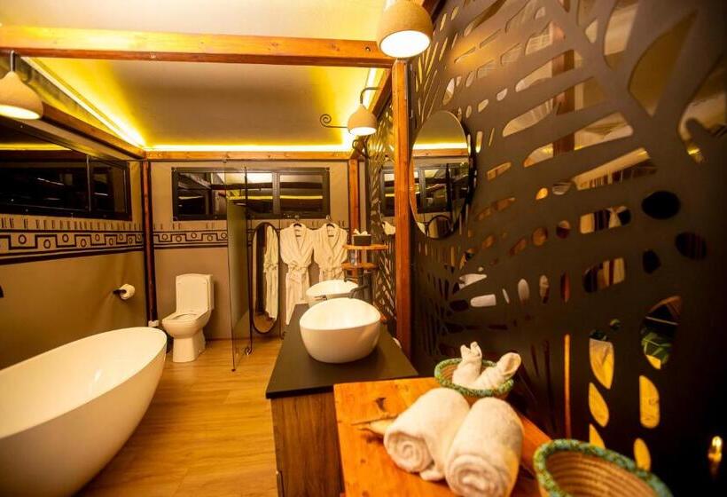 발코니 디럭스 룸, Escarpment Serengeti Luxury Camp