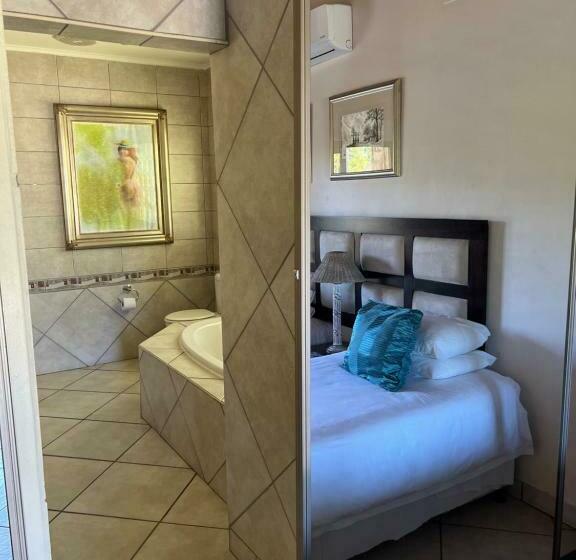 Номер Стандарт, Whalesong Guest House