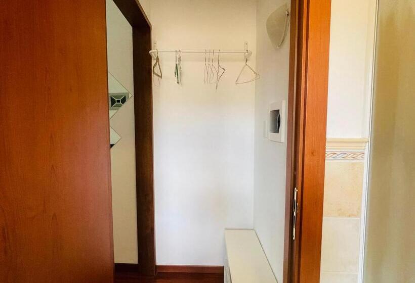 家庭间, Villetta Home   Castelli Apartments