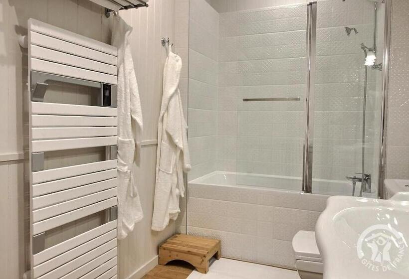 Семейный Номер, Guest House Saint Yves