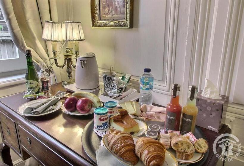 Семейный Номер, Guest House Saint Yves