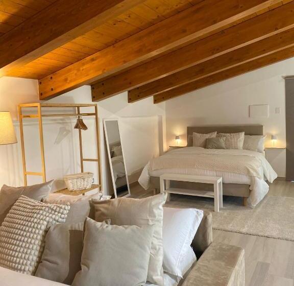 Семейный Номер Superior, Grey Haven Apartments And Suites