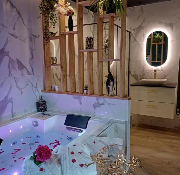 Люкс Повышенной Комфортности, Bélénos   Suites & Spa