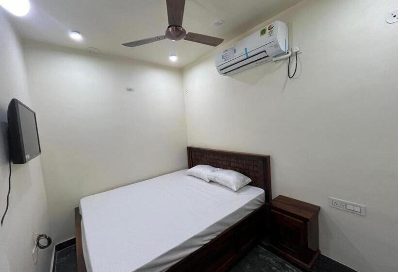 豪华房间, The Jain Cottage