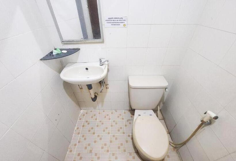 Семейный Номер, Tanjung Pinang Jaya Redpartner