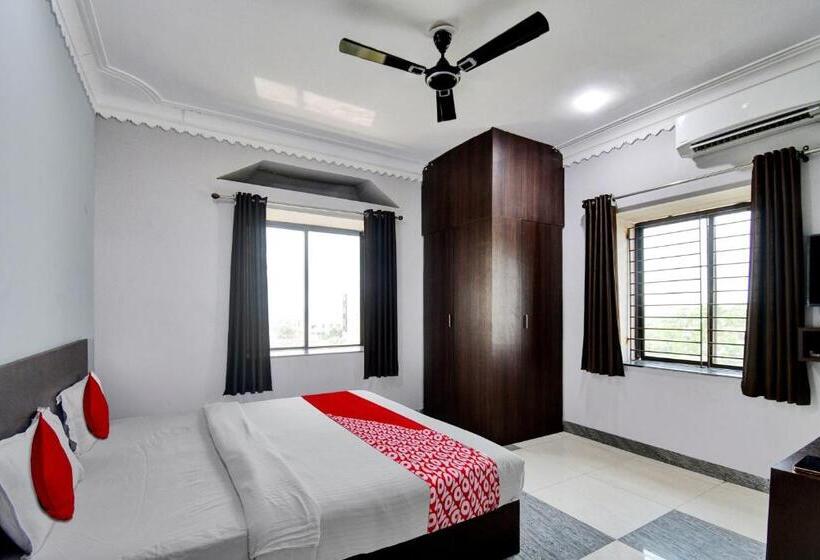 트리플 클래식 룸, O Shree Ganapati Resort