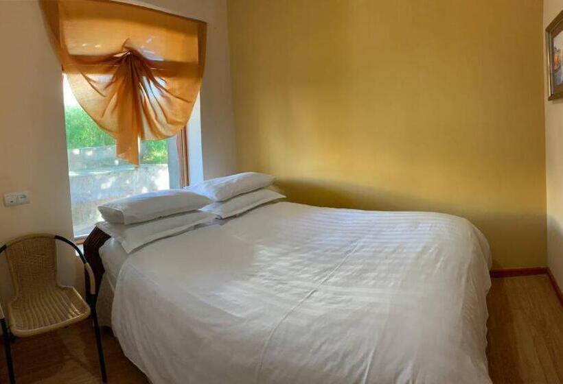 Дом 3 Спальни, Azoyan Holiday Resort