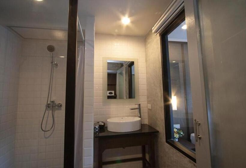 Номер Deluxe, La Lune Beach Resort