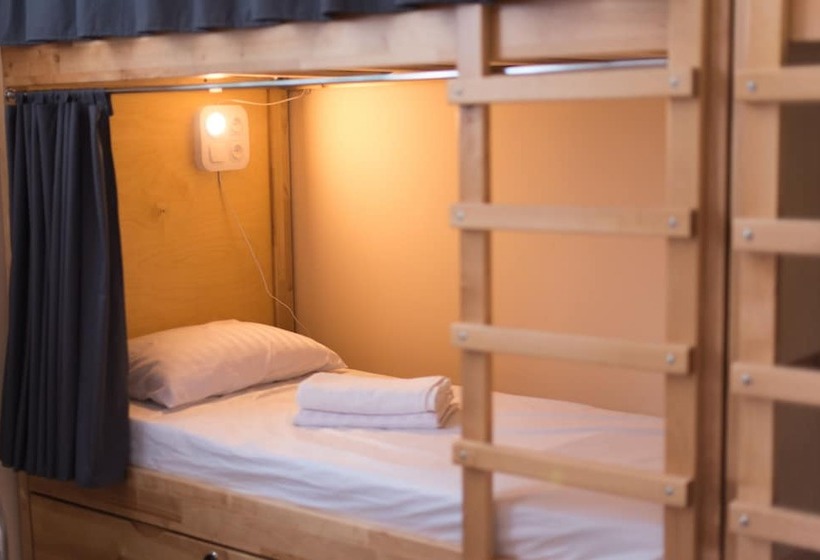تختخواب در اتاق مشترک, Dream Hostel Zaporizhzhia