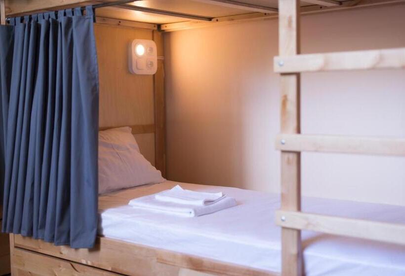 تختخواب در اتاق مشترک, Dream Hostel Zaporizhzhia