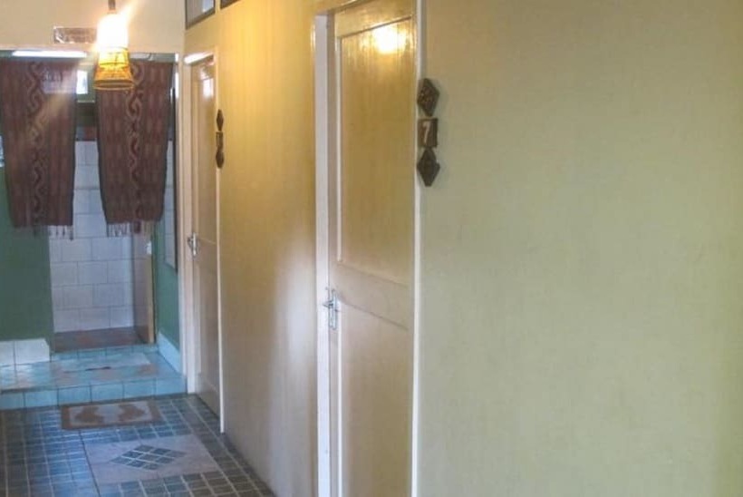اتاق استاندارد یک نفره, Borneo Backpackers
