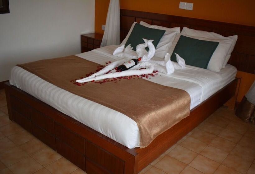 اتاق لوکس, Le Savanna Country Lodge And