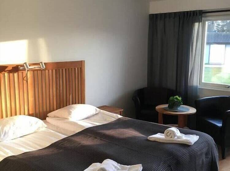 Номер Стандарт, Varbergs Gk Västra Hotell