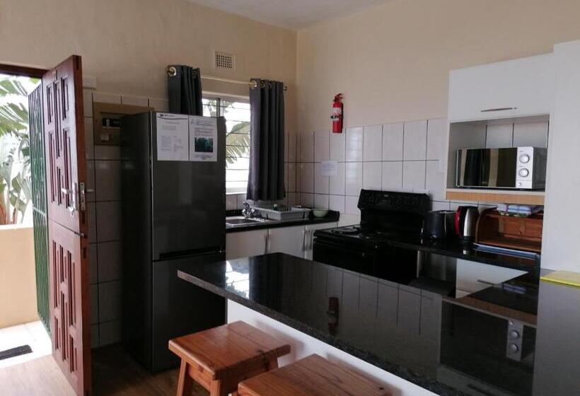 Хижина, Glenmore Sands Beach Resort