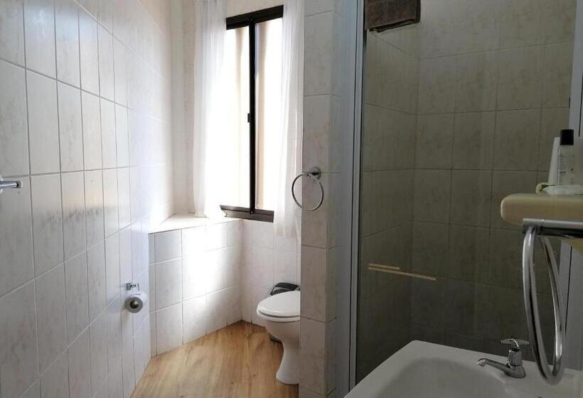 Апартаменты 3 Спальни Вид на Море, Glenmore Sands Beach Resort