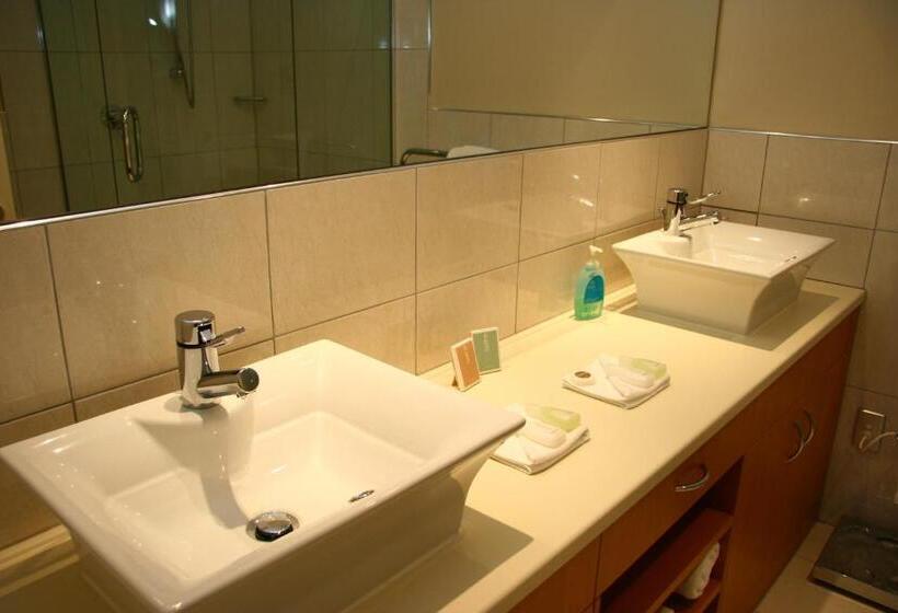 Apartament 3 Dormitoare, Lakeside Apartments