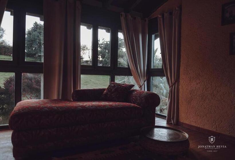 スイート, Paraje Del Asturcon   Adults Only
