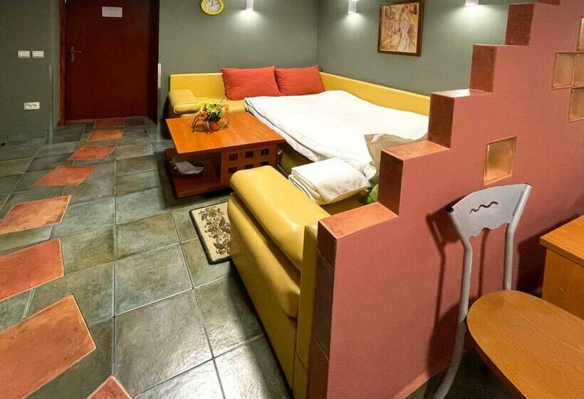 اتاق استاندارد, Economy Room In Hotel Eney