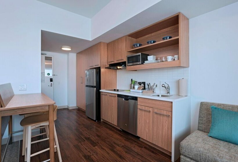 Студия Стандарт, Element Palmdale