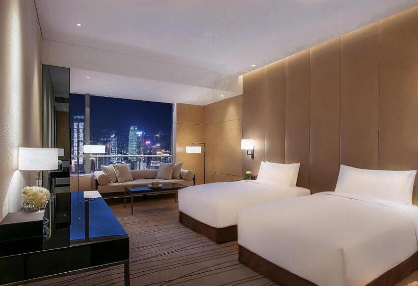 اتاق لوکس, Niccolo Chongqing