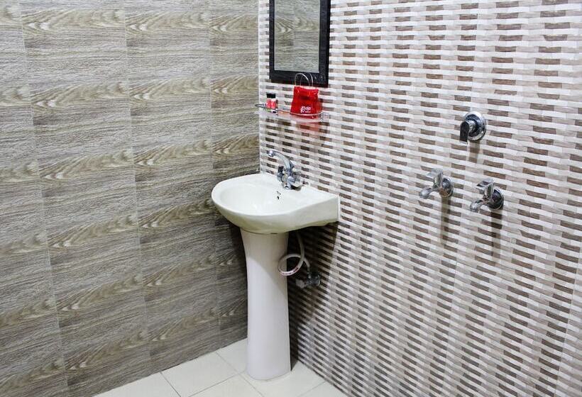 Номер Стандарт, Oyo Rooms Near Mansarovar Garden