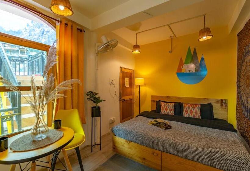 스탠다드 룸, Nomads Hostel