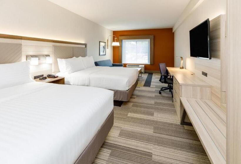 스위트, Holiday Inn Express & Suites   Sturbridge, An Ihg