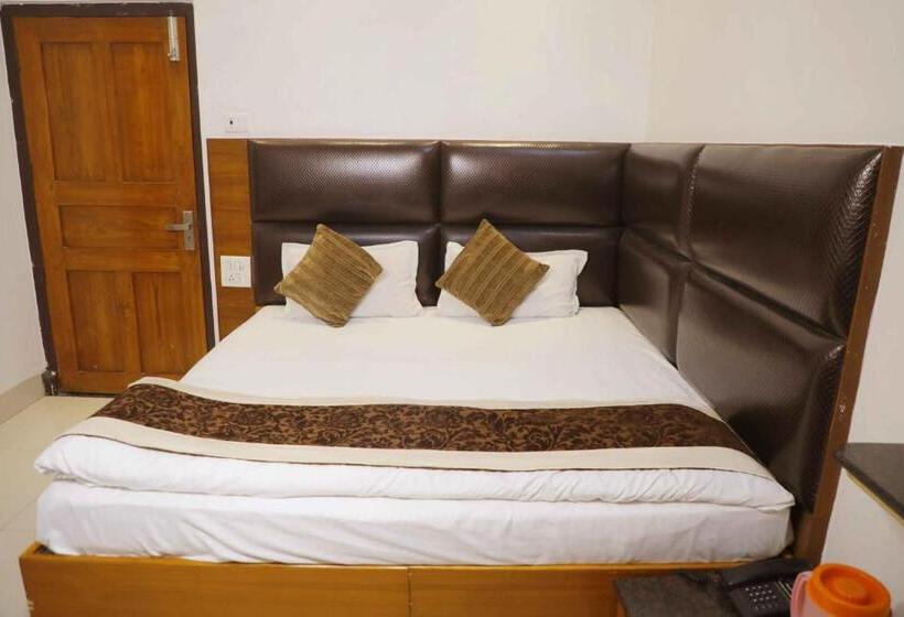 Chambre Deluxe, Ashoka International