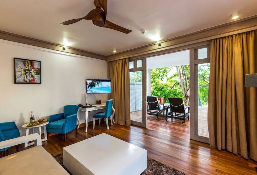 سوییت با استخر, Nh Maldives Kuda Rah Resort   Stays Of 3 Nights Or More, 50 Percent Off Shared Roundtrip Transport
