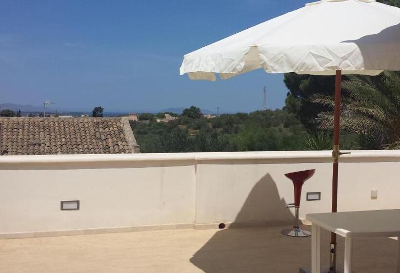 اتاق لوکس با بالکن و چشمانداز دریا, Baglio Il Giovinetto