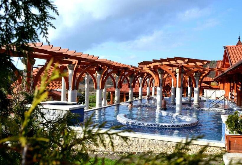 Номер Стандарт, Cascade Resort & Spa