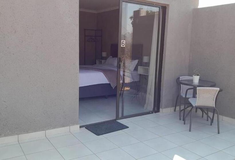 Номер Стандарт, Riverview Pool Resort And Lodge