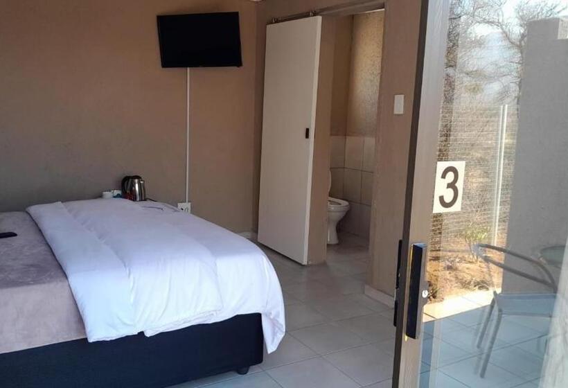Номер Стандарт, Riverview Pool Resort And Lodge