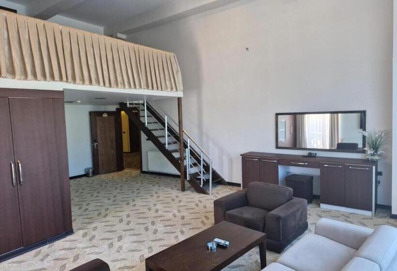 스위트 킹사이즈 침대, Koç Otel çankırı